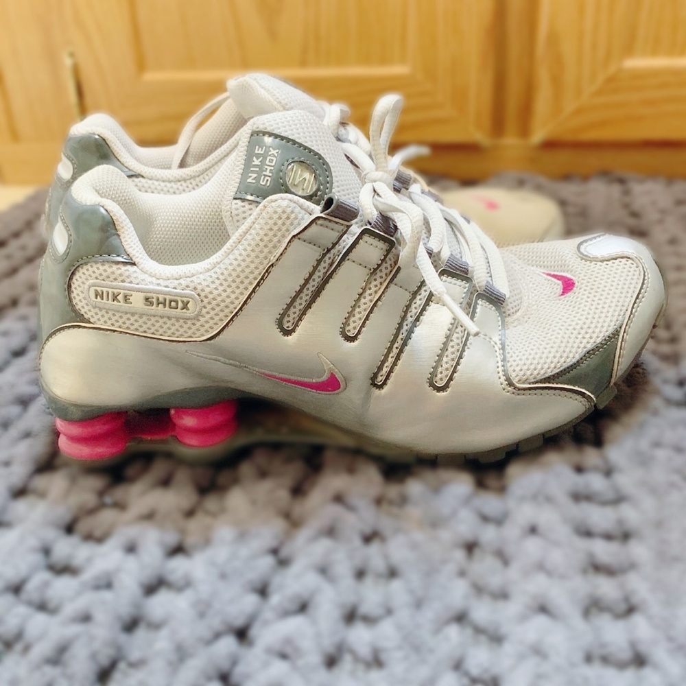 Ladies Nike Shox
